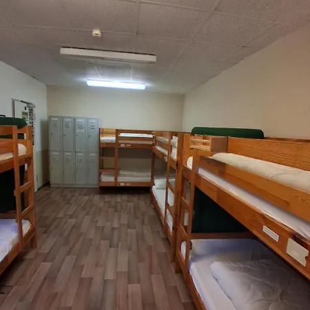 Max Hostel *