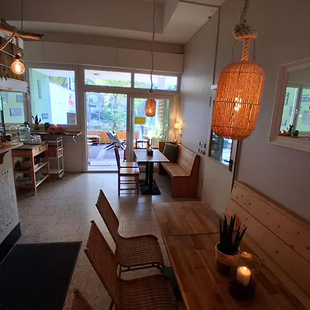Hostal Max
