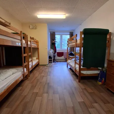 Hostel Max *