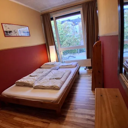 Hostal Max Bonn