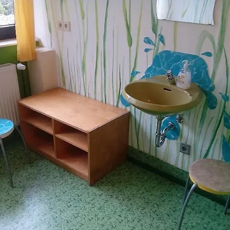 Hostel Max *