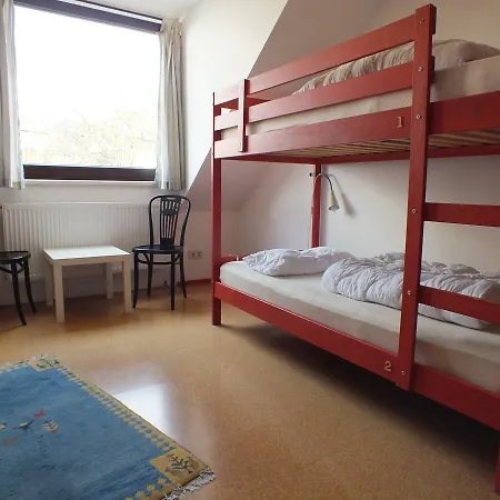Hostel Max *