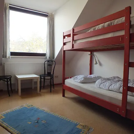 Hostel Max *