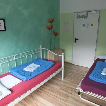 Hostel Max *