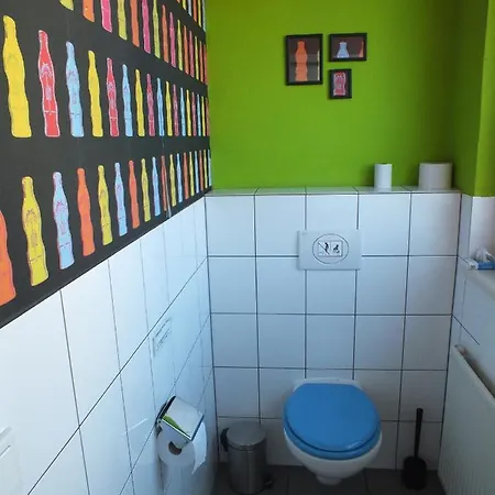 Max Hostel