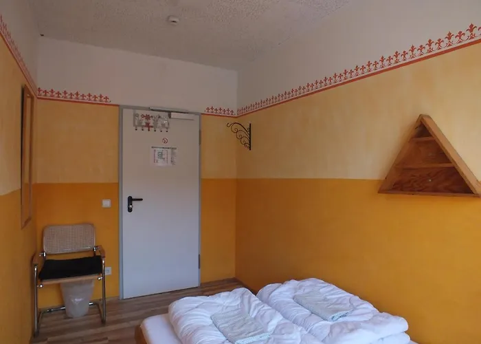 Max Auberge de jeunesse *